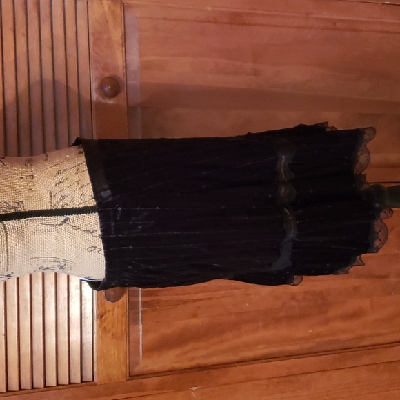 Pull on velvet black mini skirt size 15 xl juniors - Picture 2 of 6